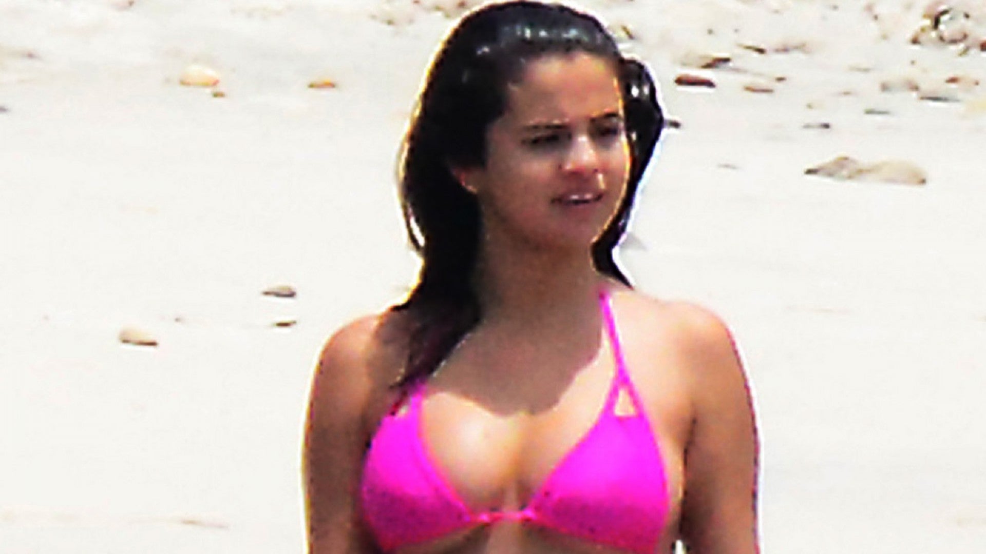 Selena Gomez Hot Bikini